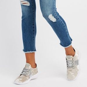 👟HP👟 Cute Velvet Grey Sneakers